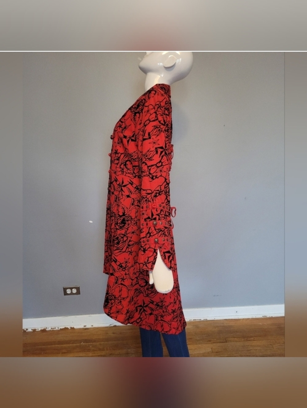 Hearts And Roses Flocked Tattoo Coat With Corset Back, Size 14 - Picture 6 of 12